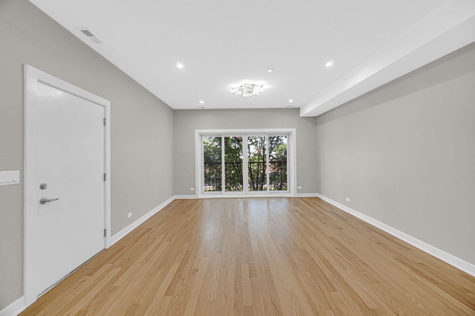 3225 South Halsted Street, Unit 2 Chicago, IL 60608 - Photo 7 of 23