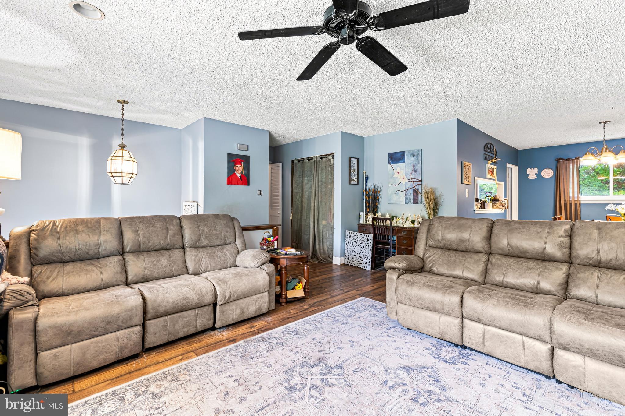 337 Golf Hills Road Havertown, PA 19083 - Photo 4 of 28 Gallery Image 4