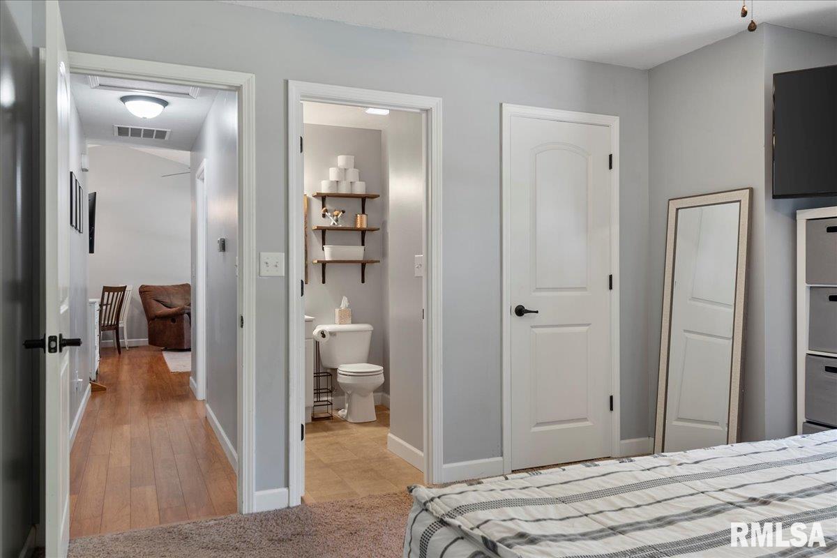 815 9th Street Pawnee, IL 62558 - Photo 13 of 17