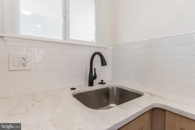 $2,950 | 17 Rhode Island Avenue, Cherry Hill, NJ 08002