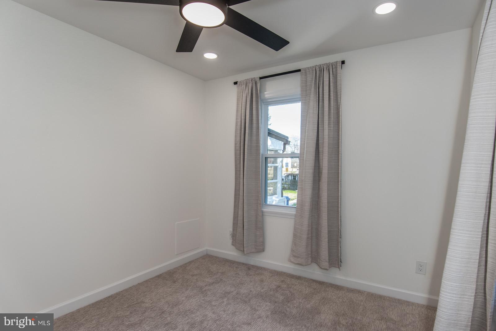 17 Rhode Island Avenue Cherry Hill, NJ 08002 - Photo 33 of 86