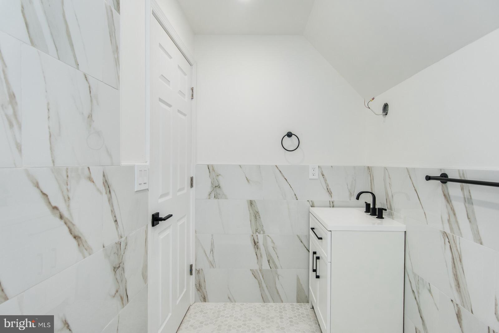 17 Rhode Island Avenue Cherry Hill, NJ 08002 - Photo 56 of 86