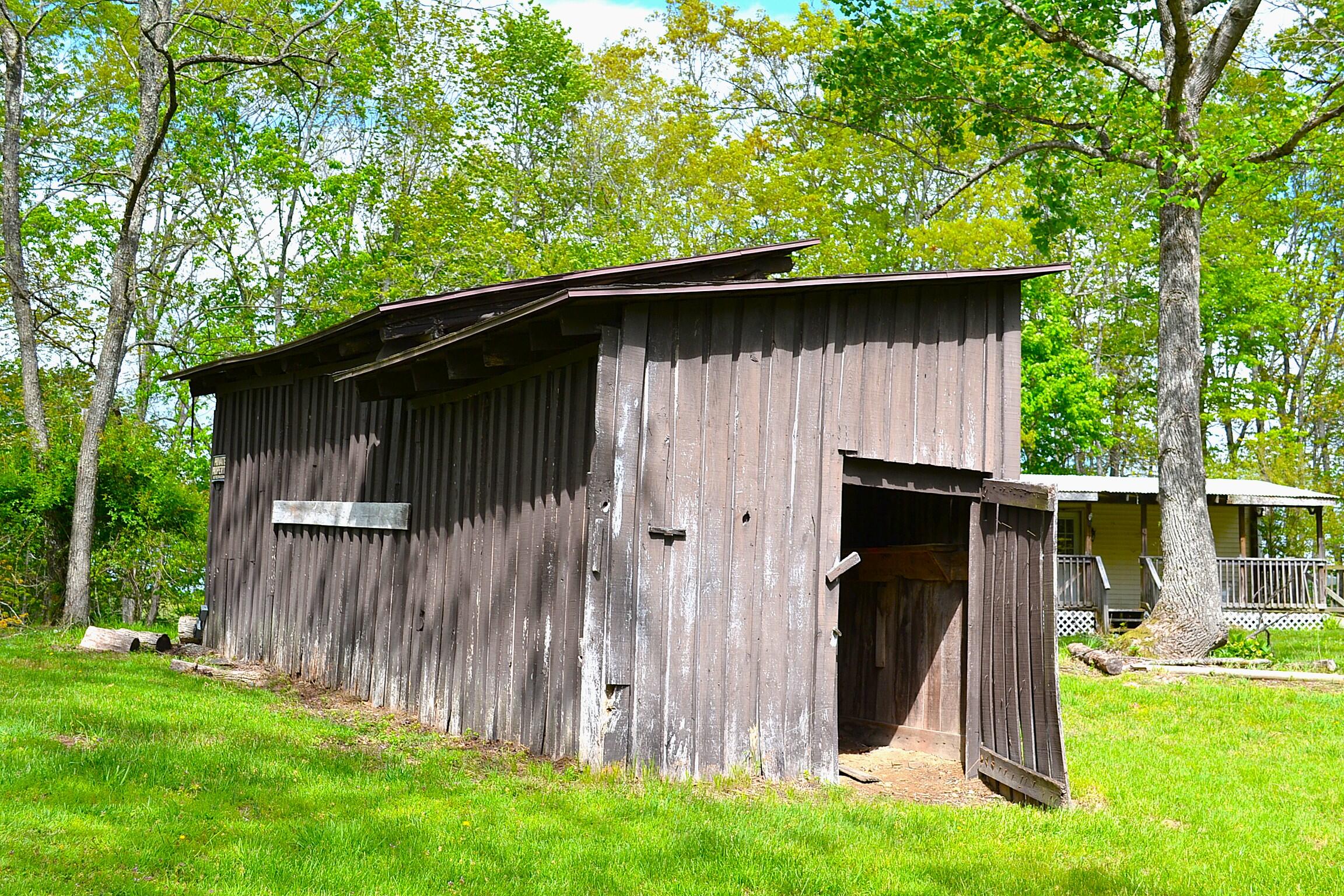 4250 Julia Road Renick, WV 24966 - Photo 9 of 64 Gallery Image 9