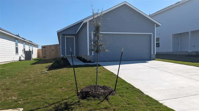 $1,500 | 620 Marty Allen Loop, Jarrell, TX 76537