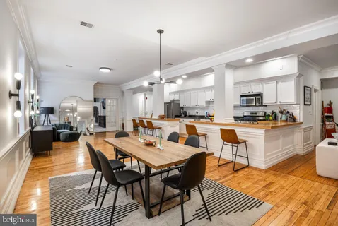 $575,000 | 237 North Bread Street, Unit 2, Philadelphia, PA 19106