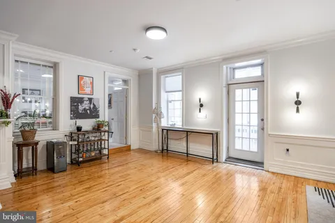 $575,000 | 237 North Bread Street, Unit 2, Philadelphia, PA 19106