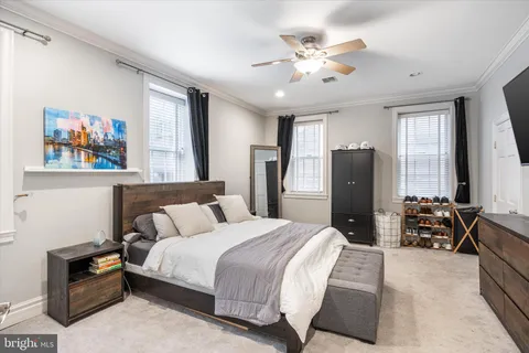 $575,000 | 237 North Bread Street, Unit 2, Philadelphia, PA 19106