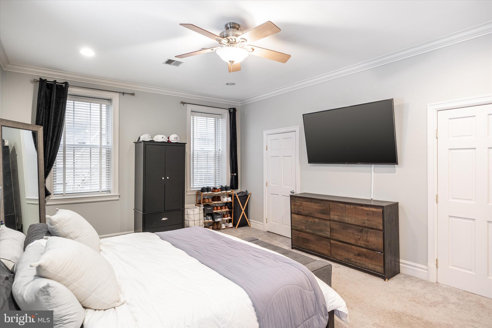 237 North Bread Street, Unit 2 Philadelphia, PA 19106 - Photo 19 of 32