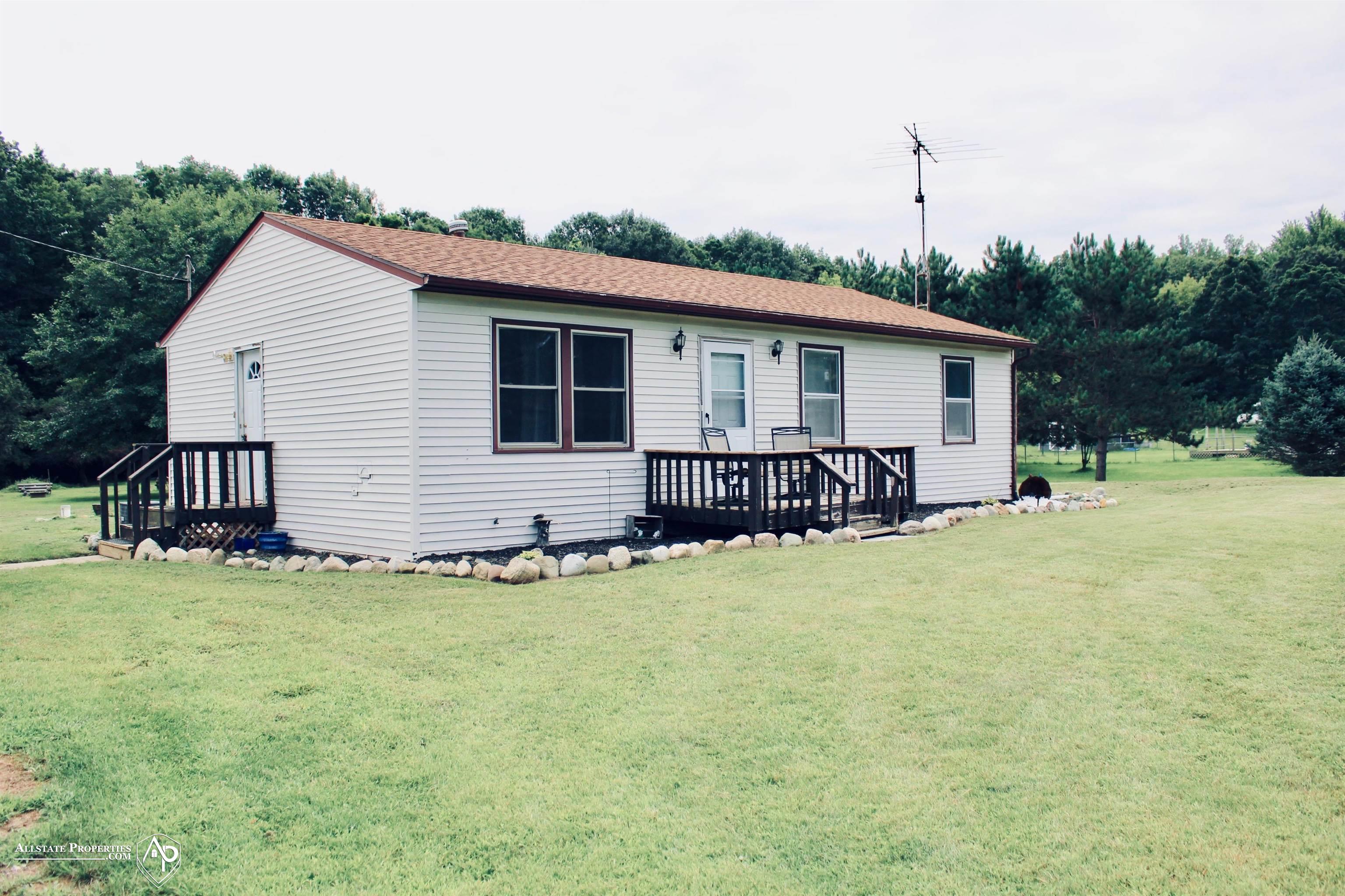 5830 Fostoria Road Columbiaville, MI 48421 - Photo 30 of 31 50151406-d0bd66f8-0b15-489b-b2da-2b6a8cc43e53.JPG