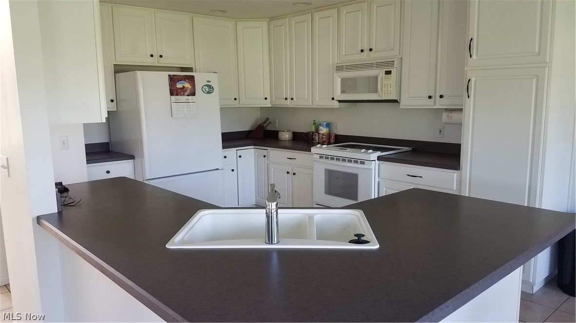 40900 Slife Road Lagrange, OH 44050 - Photo 3 of 35