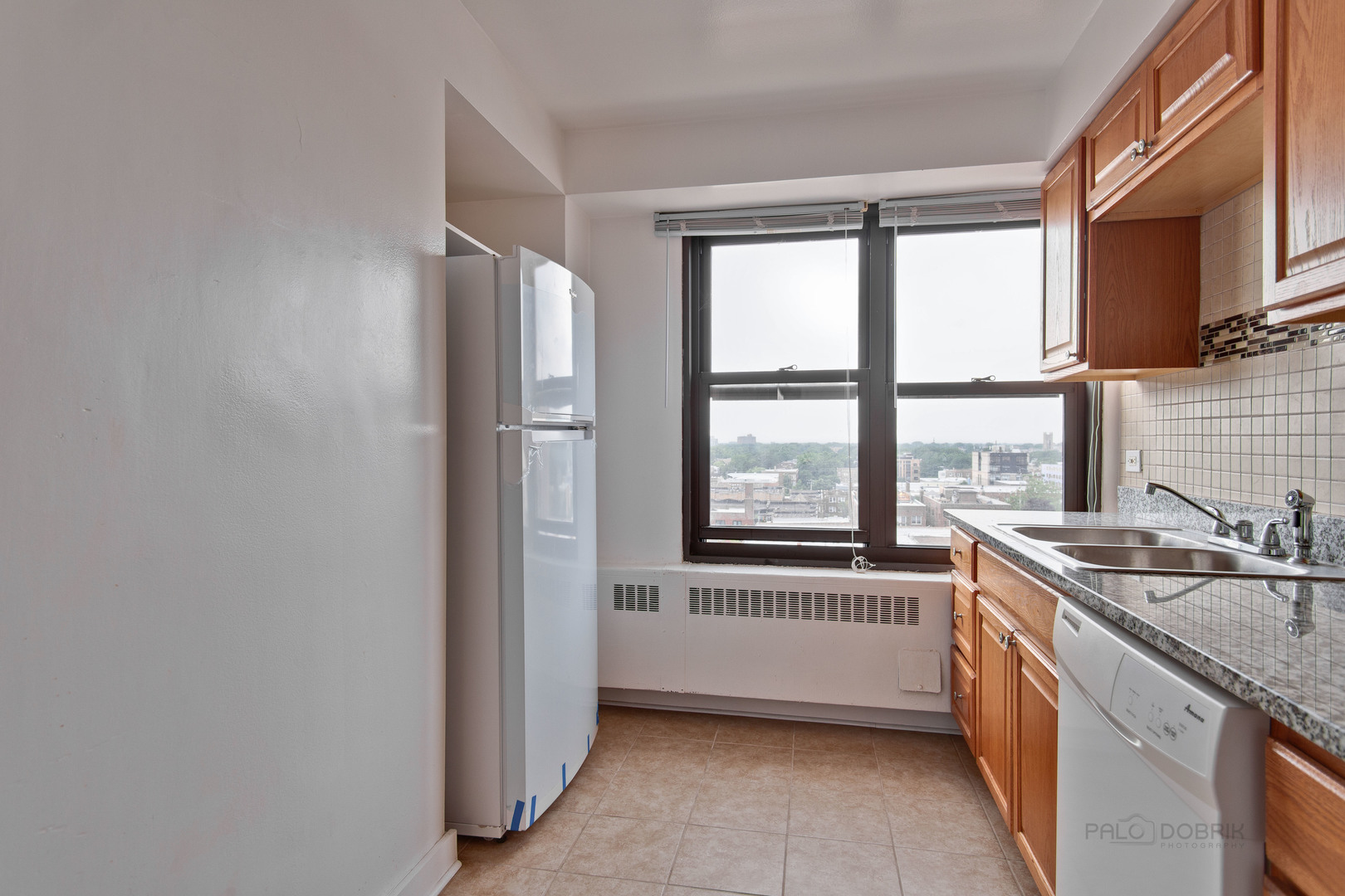 6118 North Sheridan Road, Unit 1008 Chicago, IL 60660 - Photo 2 of 10