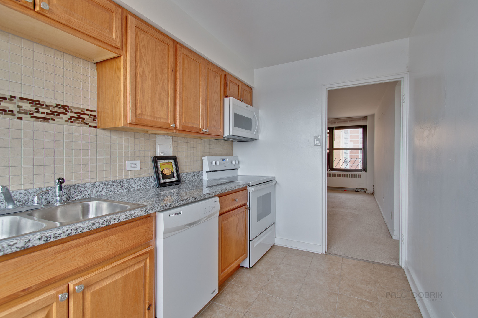 6118 North Sheridan Road, Unit 1008 Chicago, IL 60660 - Photo 3 of 10