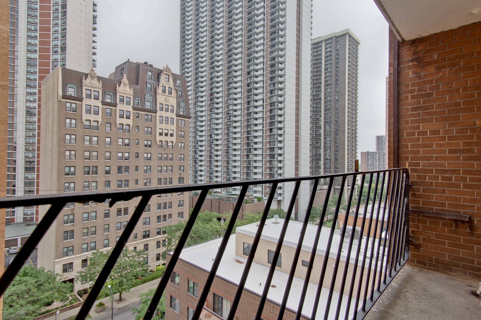 6118 North Sheridan Road, Unit 1008 Chicago, IL 60660 - Photo 5 of 10