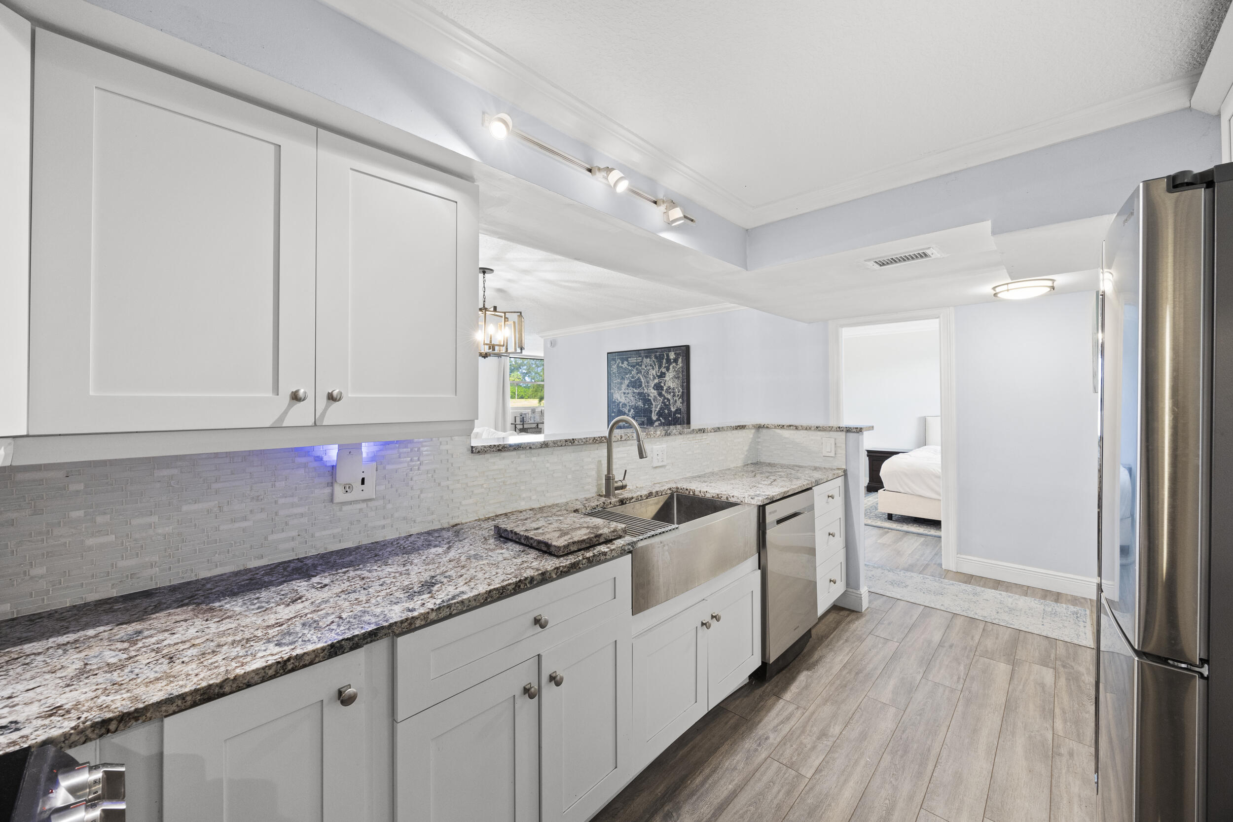 5301 Northwest 2nd Avenue, Unit 1010 Boca Raton, FL 33487 - Photo 16 of 35 Kitchen