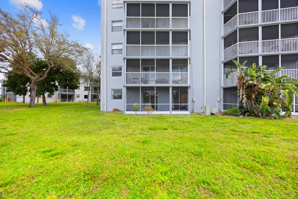 $3,500 | 5301 Northwest 2nd Avenue, Unit 1010, Boca Raton, FL 33487