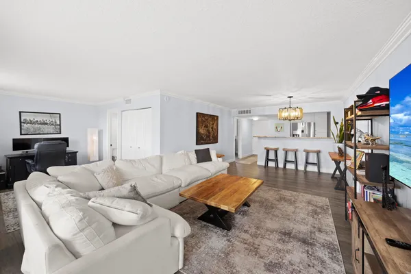 $3,500 | 5301 Northwest 2nd Avenue, Unit 1010, Boca Raton, FL 33487