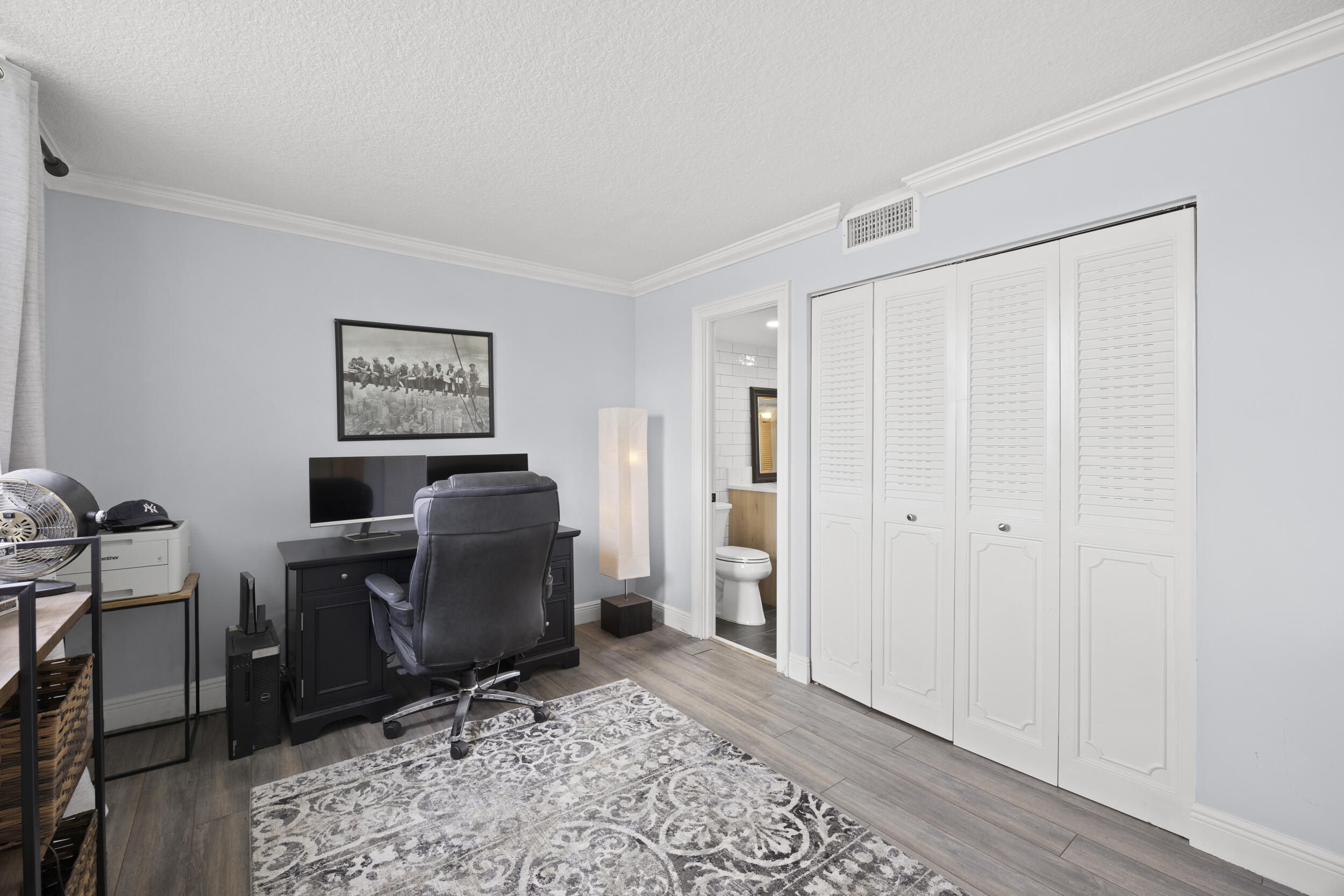 5301 Northwest 2nd Avenue, Unit 1010 Boca Raton, FL 33487 - Photo 9 of 35 Living Room