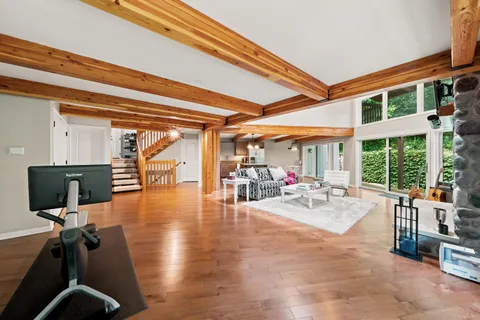 $627,500 | 850 Hillside Drive, Unit GG1, Fontana, WI 53125