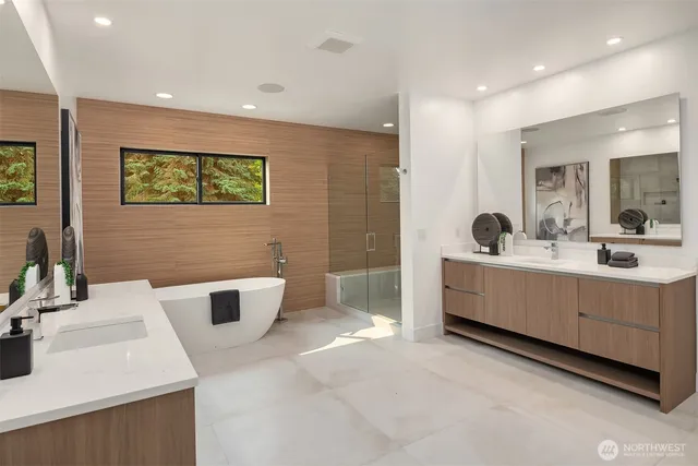 $4,785,000 | 10411 Northeast 28th Place, Bellevue, WA 98004