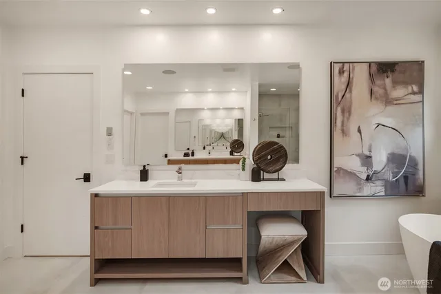 $4,785,000 | 10411 Northeast 28th Place, Bellevue, WA 98004