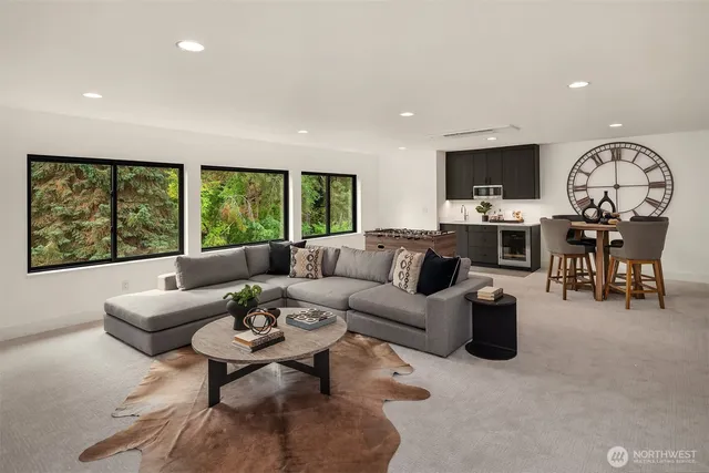 $4,785,000 | 10411 Northeast 28th Place, Bellevue, WA 98004