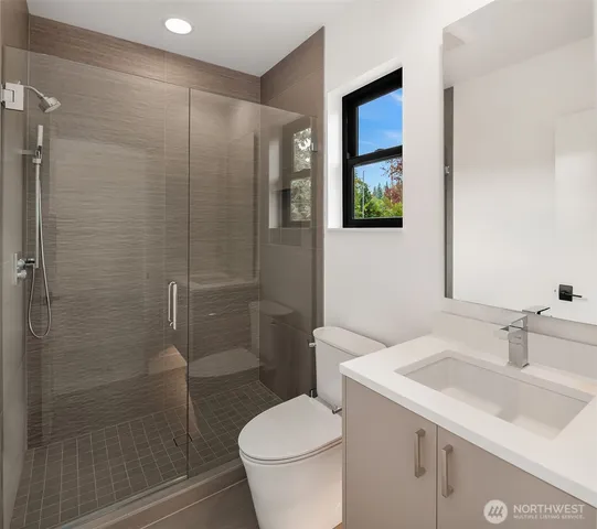 $4,785,000 | 10411 Northeast 28th Place, Bellevue, WA 98004