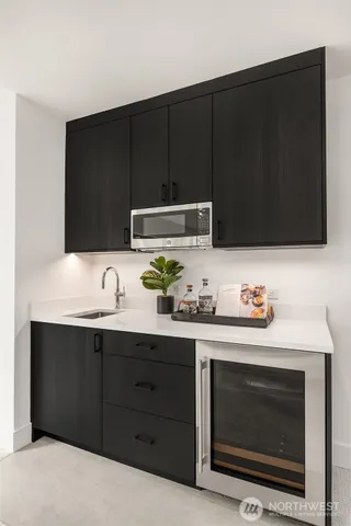 $4,785,000 | 10411 Northeast 28th Place, Bellevue, WA 98004