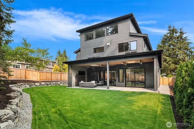 $4,785,000 | 10411 Northeast 28th Place, Bellevue, WA 98004