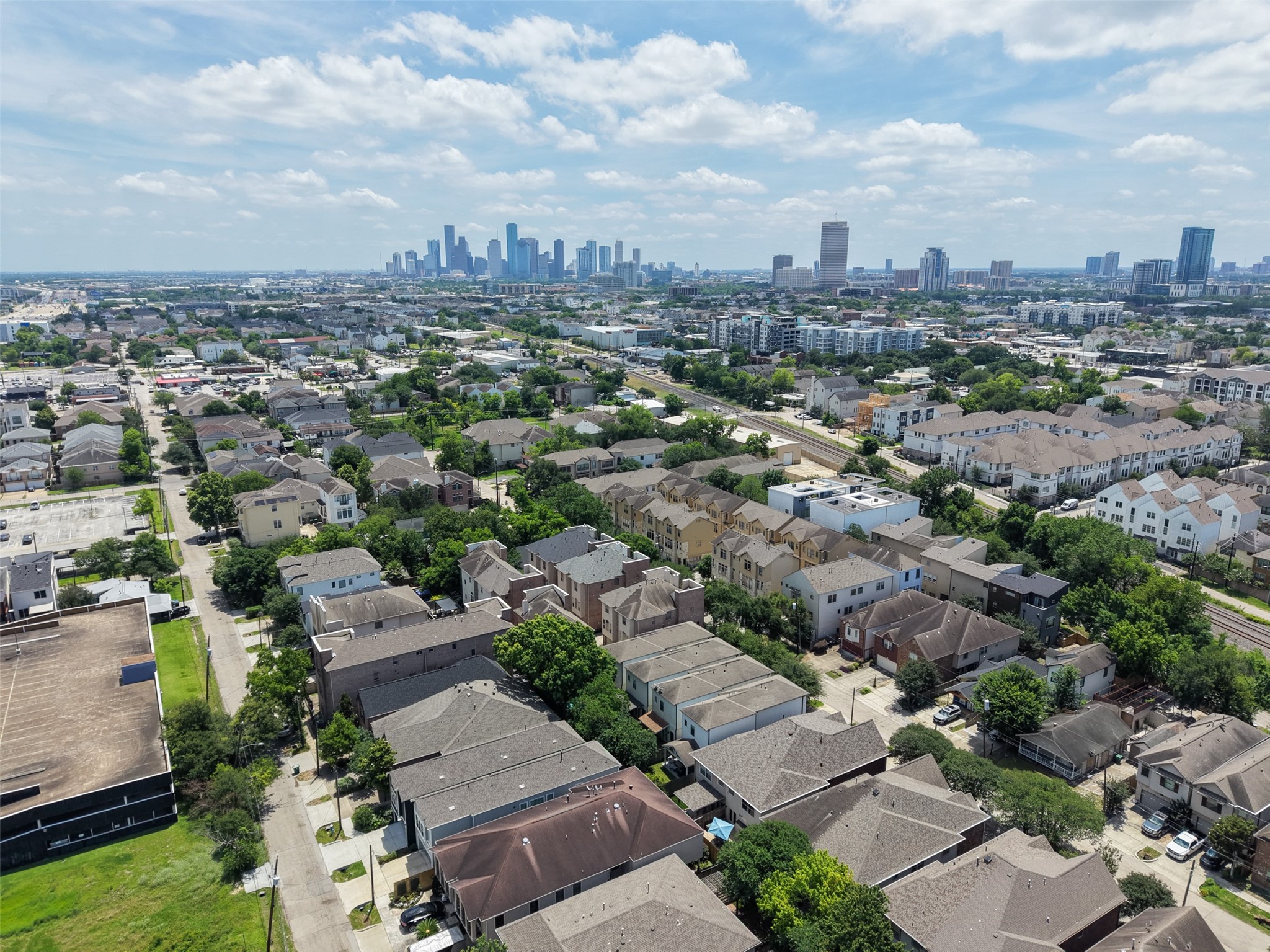 5232 Eigel Street Houston, TX 77007 - Photo 38 of 41