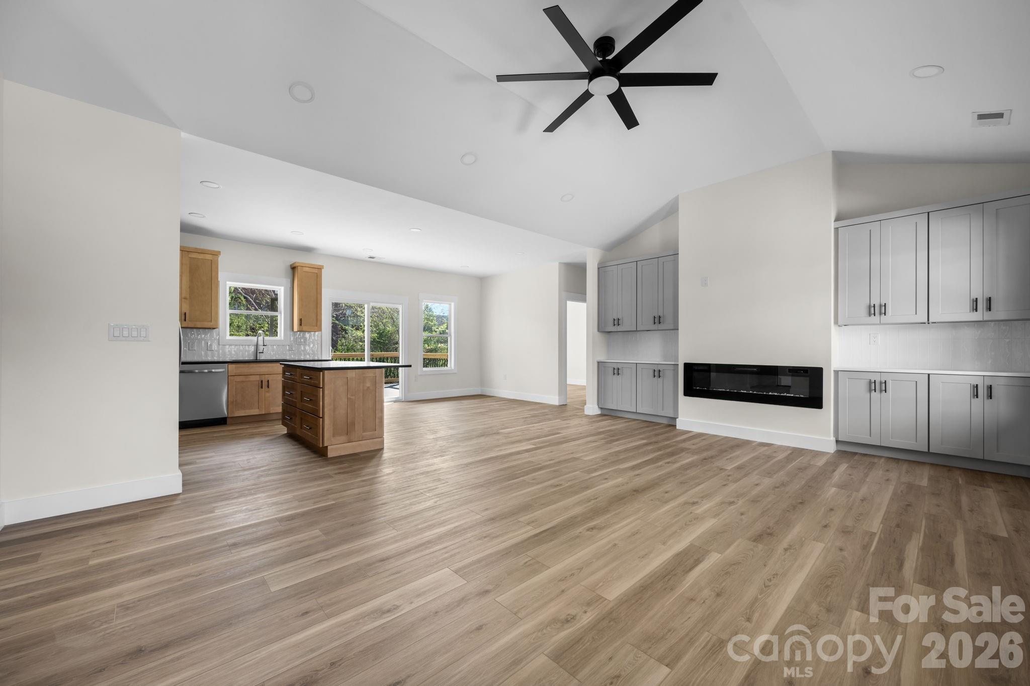 906 4th Street Northeast Conover, NC 28613 - Photo 12 of 48