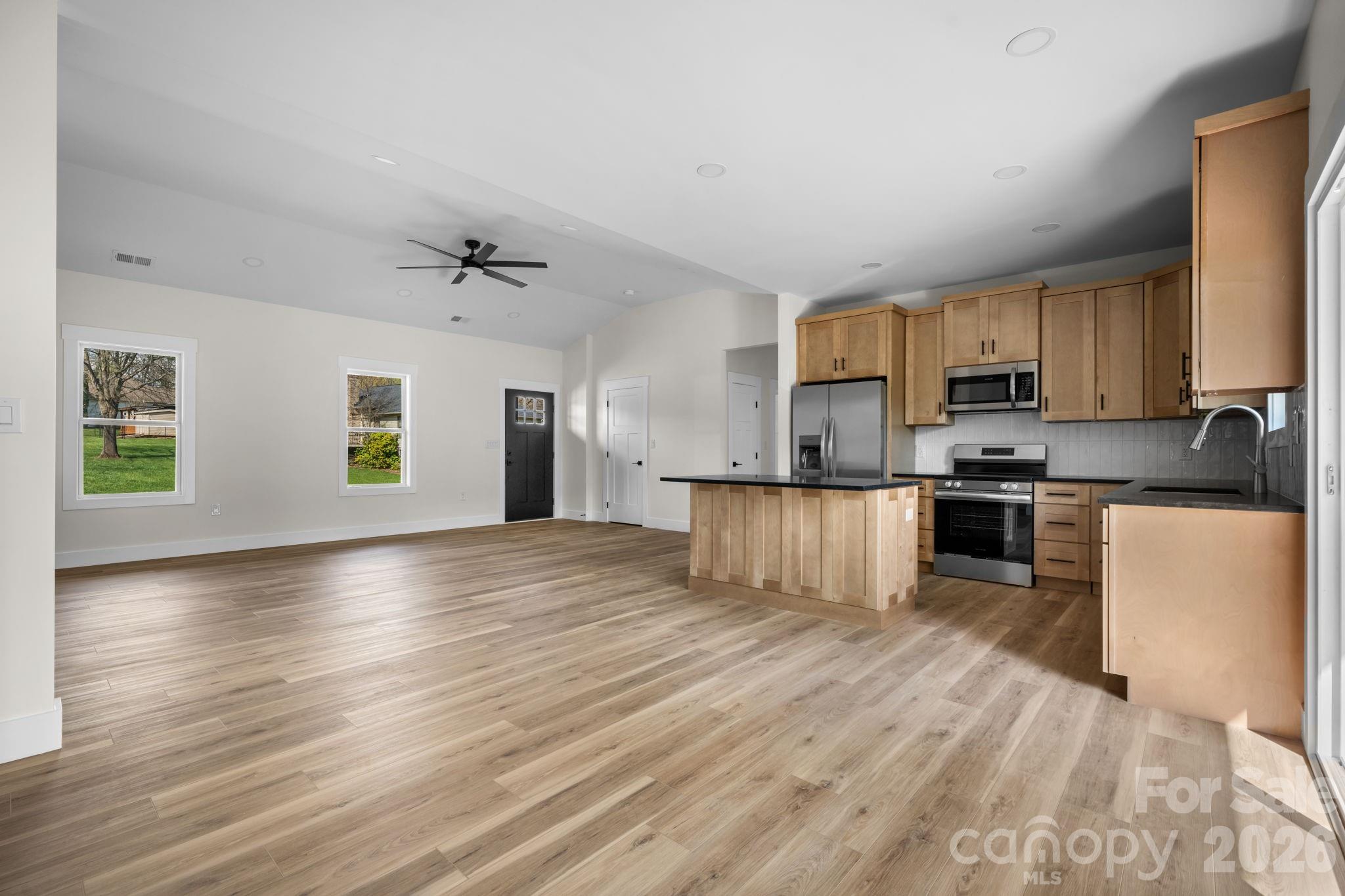 906 4th Street Northeast Conover, NC 28613 - Photo 17 of 48