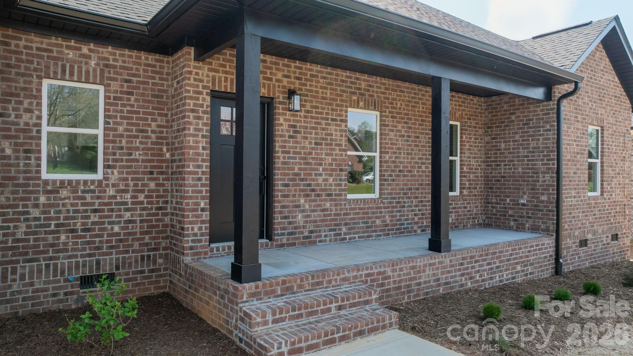 906 4th Street Northeast Conover, NC 28613 - Photo 22 of 48