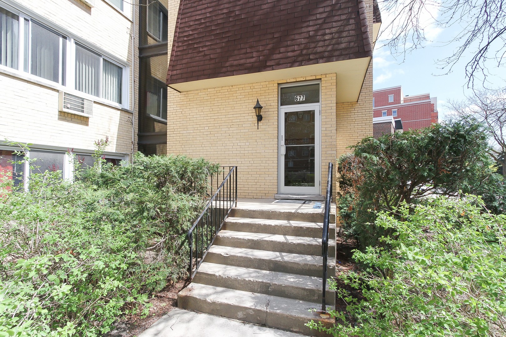 677 South River Road, Unit 2H Des Plaines, IL 60016 - Photo 3 of 21