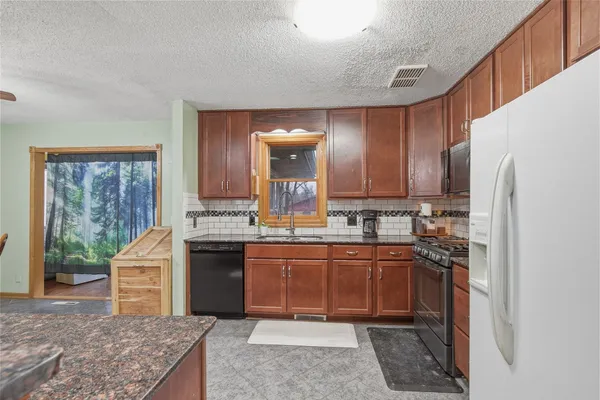 $400,000 | 3413 Bailey Lane, Anoka, MN 55303