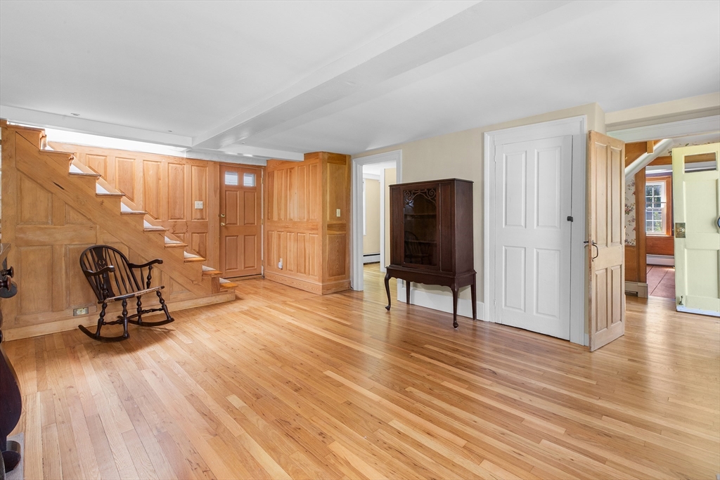 16 Elm Street Ipswich, MA 01938 - Photo 7 of 38