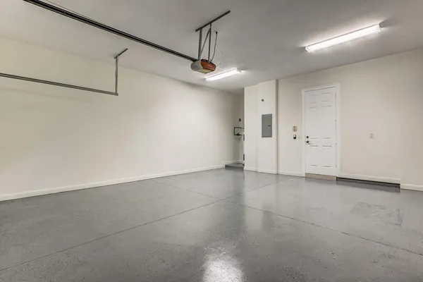 $3,500 | 477 Pacific Grove Drive, Unit 2, West Palm Beach, FL 33401