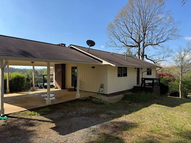 $329,900 | 558 Old Dyer Drive, Hayesville, NC 28904