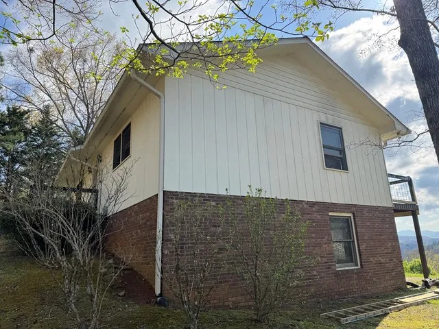 $329,900 | 558 Old Dyer Drive, Hayesville, NC 28904