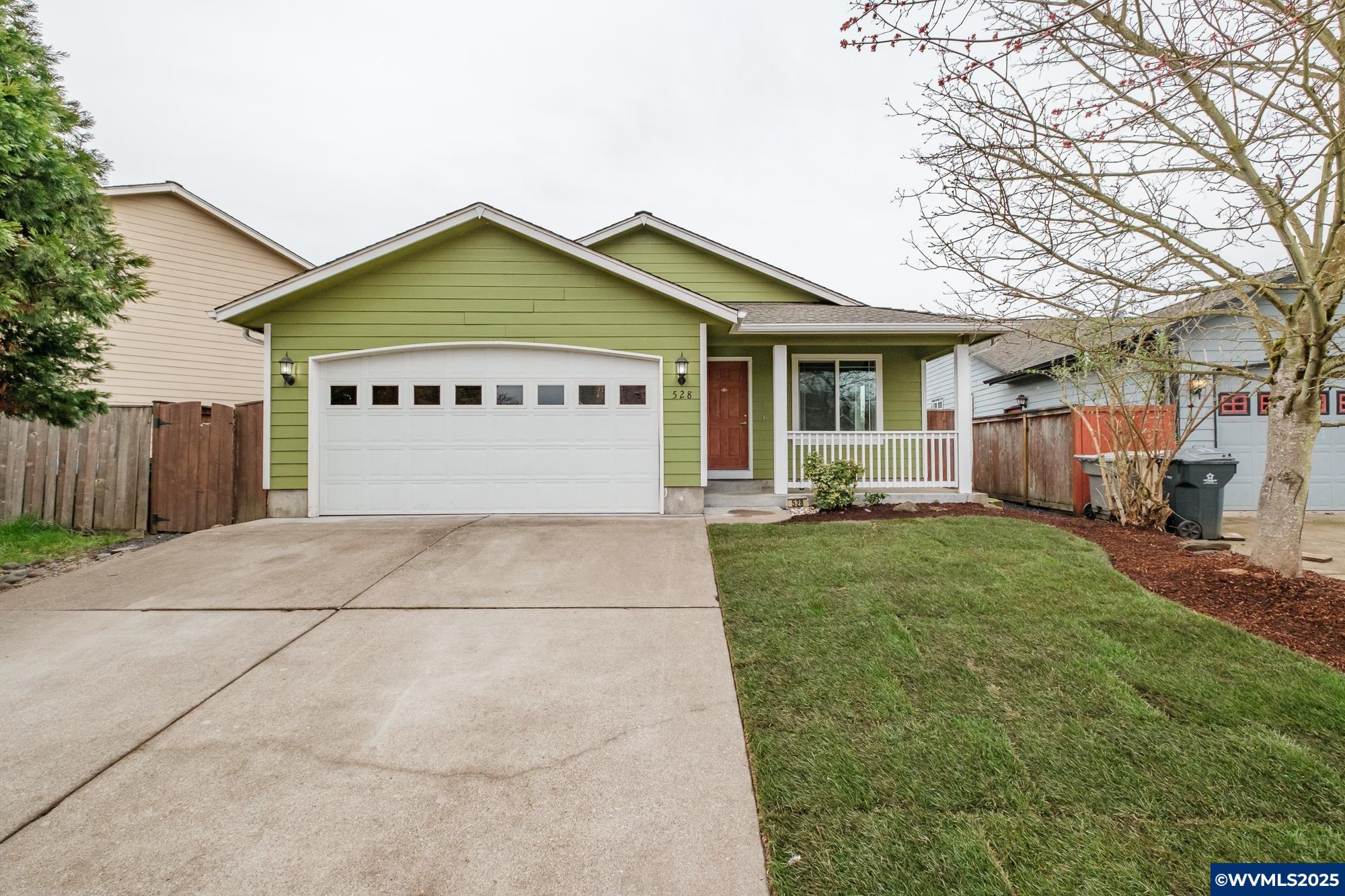 528 Northeast Breezy Way Albany, OR 97322 - Photo 3 of 48