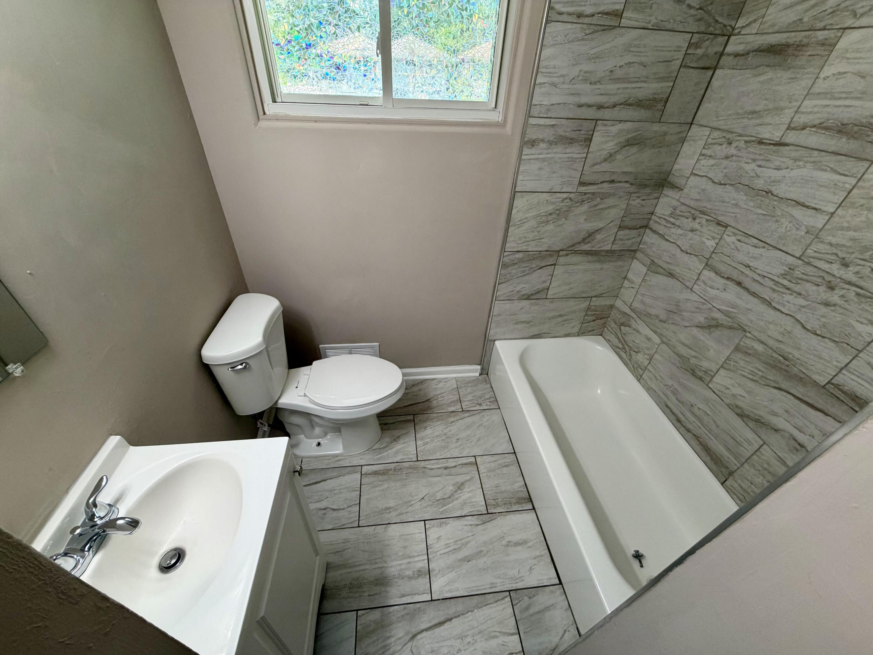 4841 Kentucky Street Gary, IN 46409 - Photo 15 of 18 3000x2250