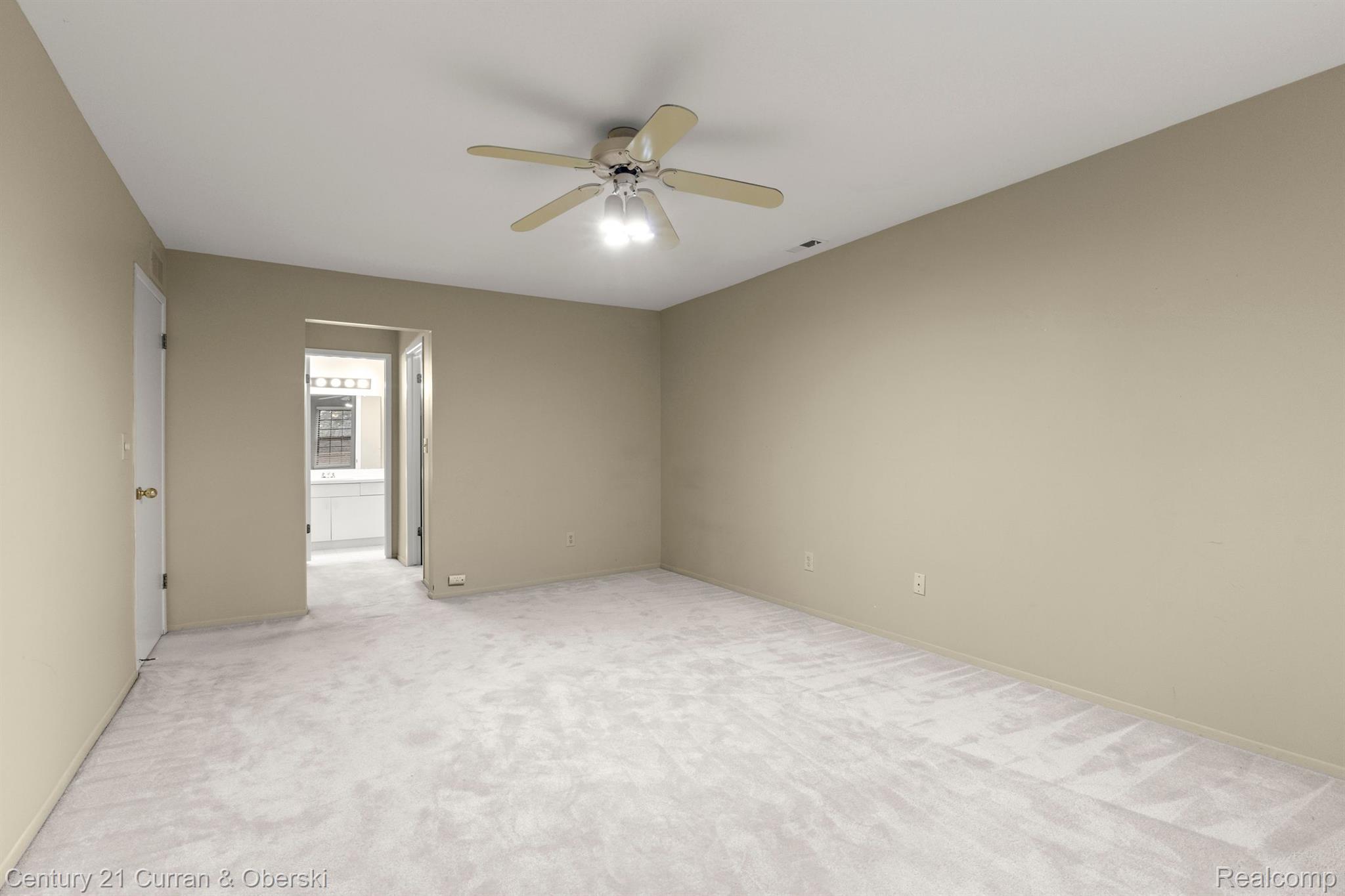 29703 Pine Ridge Circle Farmington, MI 48331 - Photo 24 of 40 Gallery Image 24
