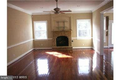 2536 Howard Grove Road Davidsonville, MD 21035 - Photo 4 of 21 Family Room