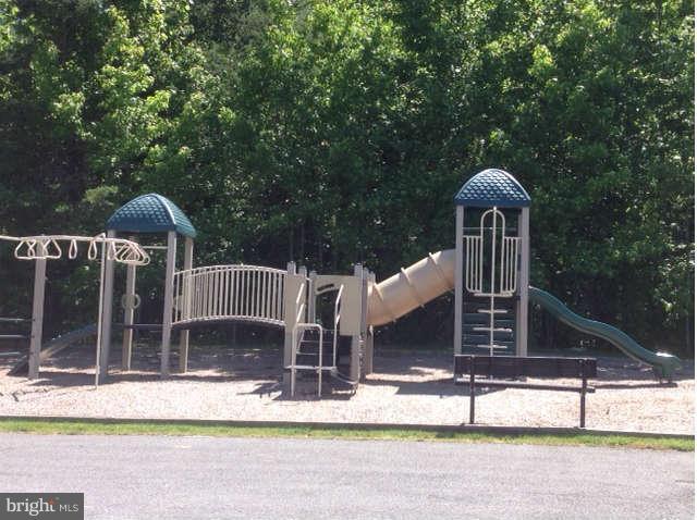 2536 Howard Grove Road Davidsonville, MD 21035 - Photo 8 of 21 Community playground