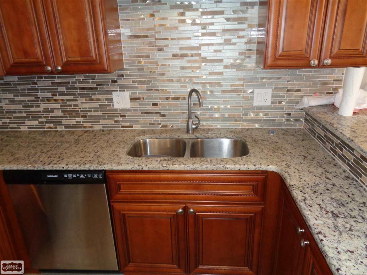 909 Lafayette Court Rochester, MI 48307 - Photo 12 of 44