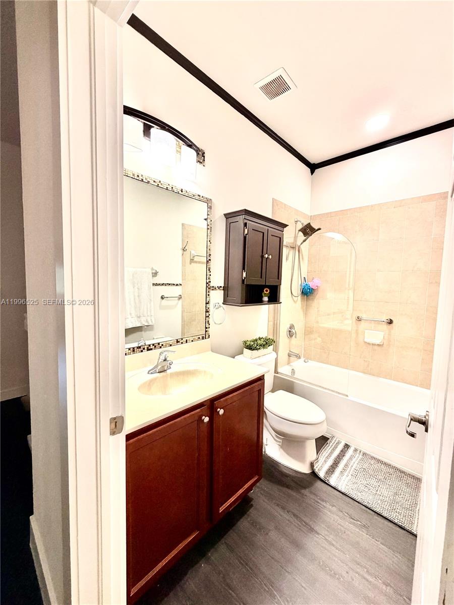 4237 Southwest 164th Path, Unit 4237 Miami, FL 33185 - Photo 13 of 15 Gallery Image 13