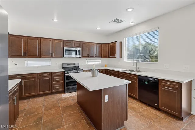 $474,900 | 1113 Cypress Falls Court, North Las Vegas, NV 89081