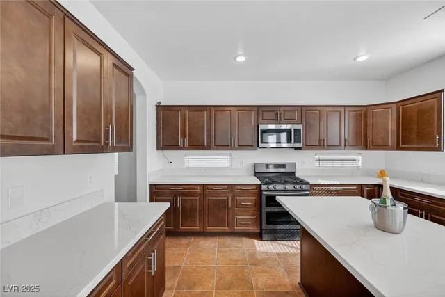 $474,900 | 1113 Cypress Falls Court, North Las Vegas, NV 89081