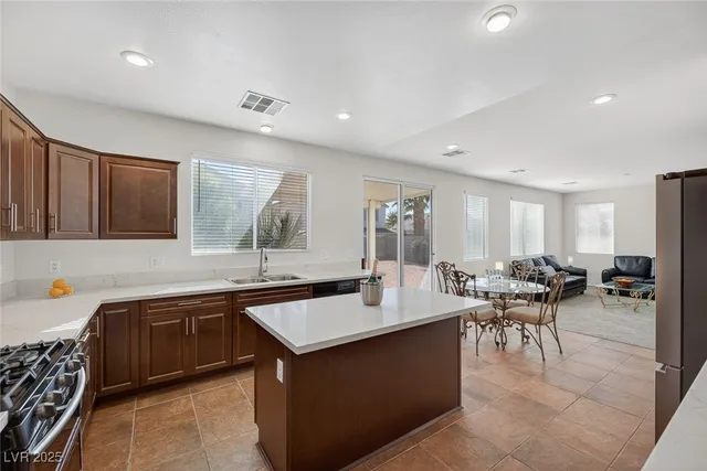 $474,900 | 1113 Cypress Falls Court, North Las Vegas, NV 89081