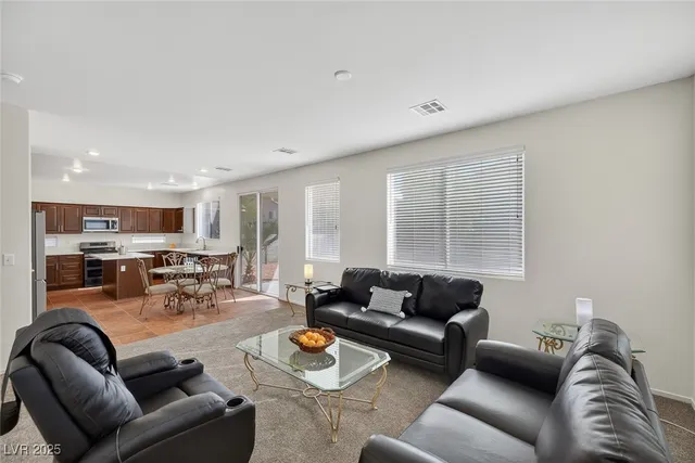 $474,900 | 1113 Cypress Falls Court, North Las Vegas, NV 89081