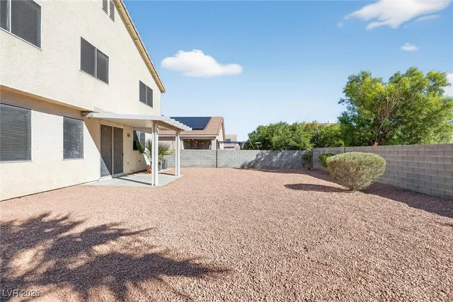 $474,900 | 1113 Cypress Falls Court, North Las Vegas, NV 89081